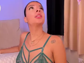 Aylinn Zambrano's Live Sex Cam Show