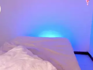 Aylinn Zambrano's Live Sex Cam Show