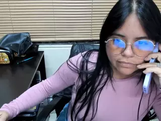 kendra-mamba's Live Sex Cam Show