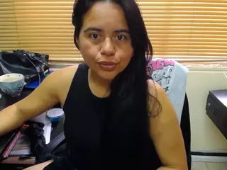 kendra-mamba's Live Sex Cam Show