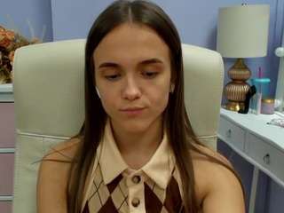 le modèle emilydirty est en webcam porno dans un show sur le site camsoda, il possède les tags suivants: ahegao,slave,natural,pussy,role-play,roleplay,sexting,sexy,solo-show,lovense,spank,tease,teen 18,toys,upskirt,young-adult,bedroom,lush,lingerie,dildo