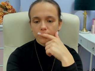 This model is live right now. emilydirty