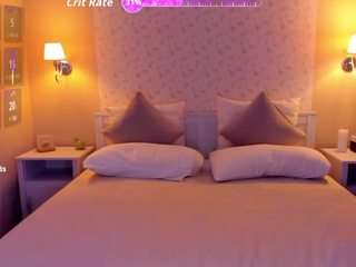  lexi-split chat room