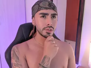 ItsmeEros's Live Sex Cam Show