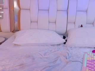valkiria-moore Live Webcam on CamSoda
