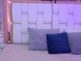  valkiria-moore chat room