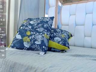 valkiria-moore's CamSoda show and profile