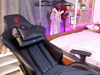 michelmomsen Live Webcam on CamSoda