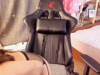 michelmomsen webcam model