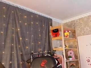 michelmomsen webcam model