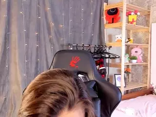 MichelMomsen's Live Sex Cam Show