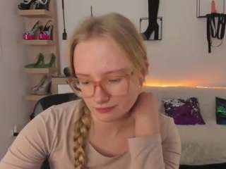 NancySTAR live cam preview