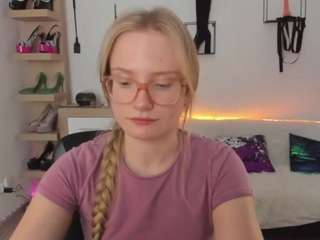 NancySTAR live cam preview