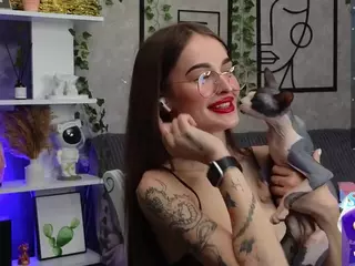 Alma's Live Sex Cam Show
