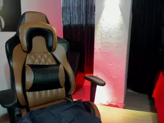 rosalinda-milf's Live Sex Cam Show