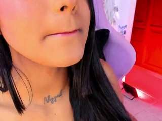madison-horny69's live room