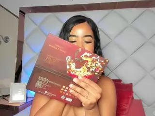 Briitneyy's Live Sex Cam Show