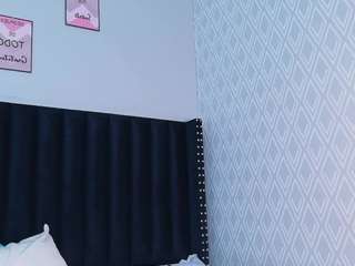 kinky-camila webcam
