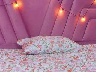 kinky-camila, female webcam model,  years old, on live webcam