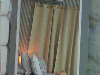 kinky-camila Live Webcam on CamSoda