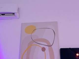 kinky-camila