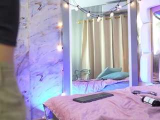 kinky-camila live webcam show