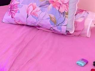 kinky-camila