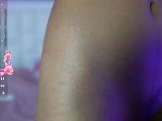 kinky-camila