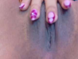 kinky-camila