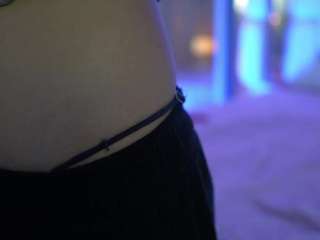 kinky-camila