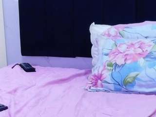 kinky-camila