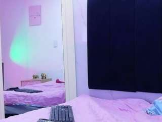 kinky-camila
