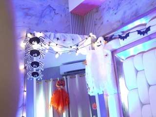 kinky-camila
