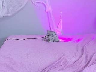 kinky-camila