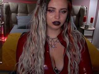 mayamils webcam