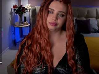 mayamils Live Webcam on CamSoda