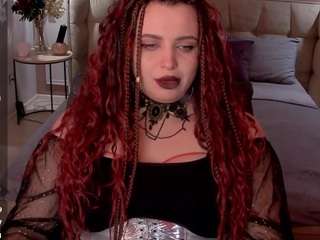 Live webcam model mayamils on Soda Cams