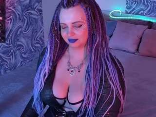 mayamils Live Webcam on CamSoda
