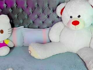 sweet-zoee2 Live Webcam on CamSoda