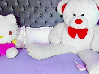 sweet-zoee2 Live Webcam on CamSoda
