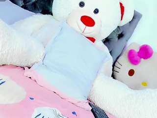  sweet-zoee2 chat room