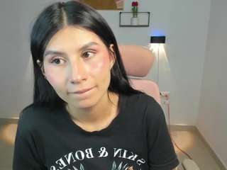 emily-villamil webcam