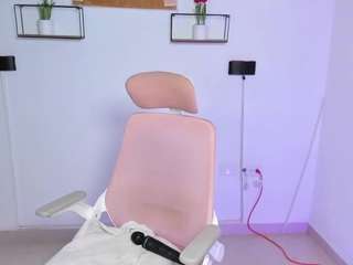 le modèle emily-villamil est en webcam porno dans un show sur le site camsoda, il possède les tags suivants: amateur,student,red hair,shaved pussy,skinny,solo,squirter,strip,tease,ass,teen-18,thin,thong,toys,wet,young adult,office,nature,natural,lush