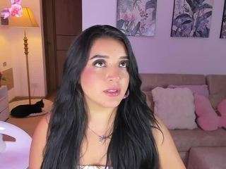 Live webcam model fernandx005 on Soda Cams