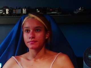 kelayabrunette from camsoda