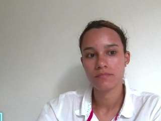 kelayabrunette webcam model