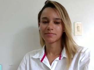 Live webcam model kelayabrunette on Soda Cams