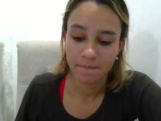 kelayabrunette Live Webcam on CamSoda