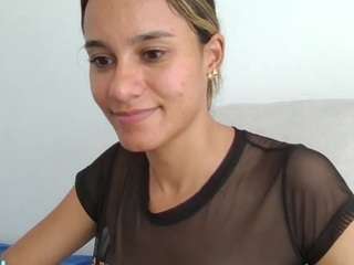 kelayabrunette webcam