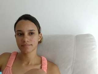 Questo modello è in diretta ora. kelayabrunette